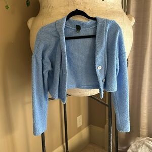 Blue cropped cardigan sweater 🥞